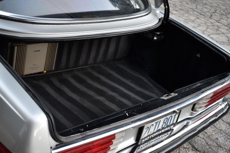 Багажник Mercedes-Benz 280 SLC (C107) 1980 года  (EU) (фото 98 из 102)
